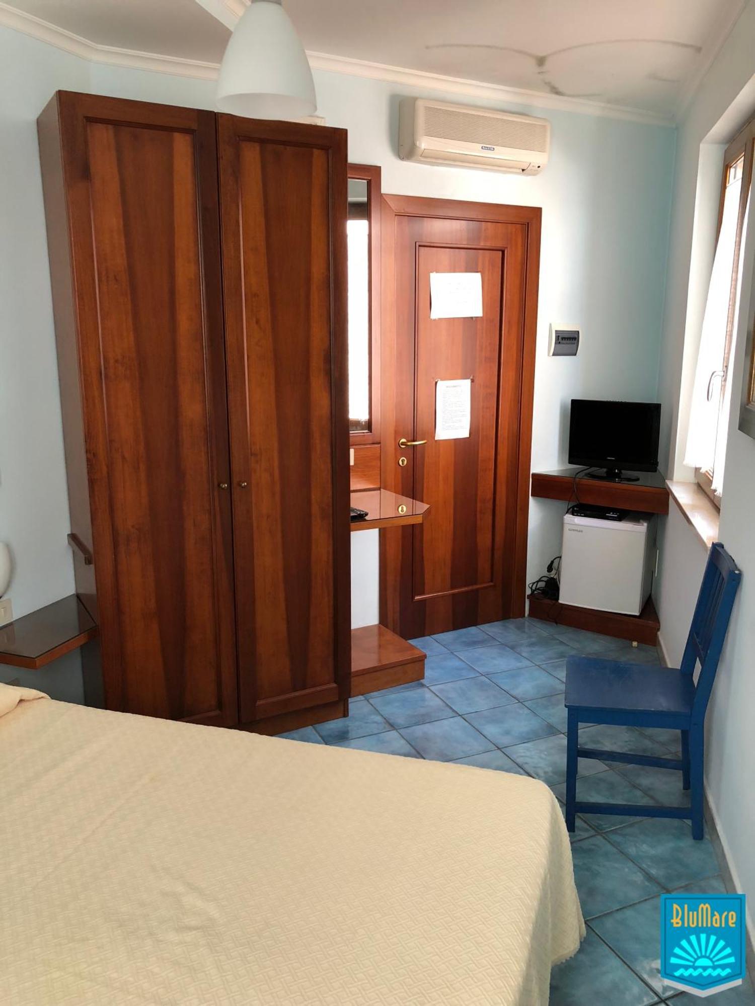 Blu Mare Hotell Ponza Exteriör bild